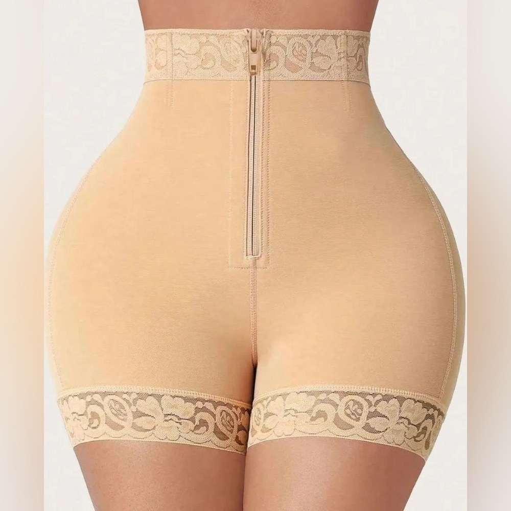 Shapewear size M. Brand new!